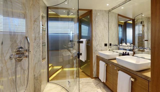 SOLIS yacht for sale 15