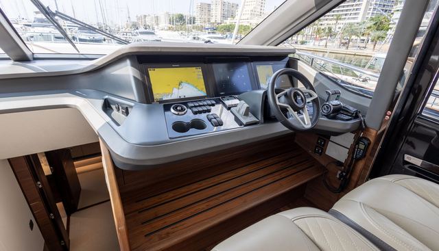 Maxi yacht for sale 22