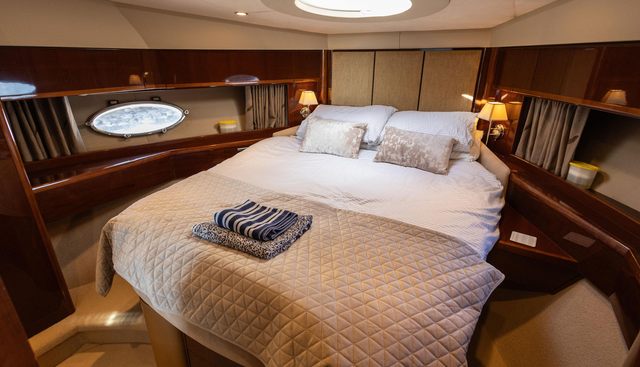 Escape of Ipswich yacht for sale 27