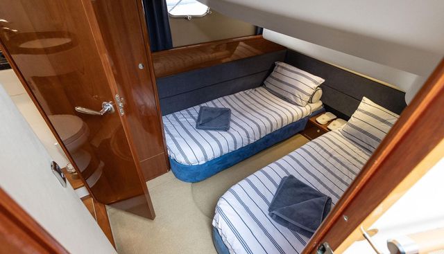 Silver Fox yacht for sale 42
