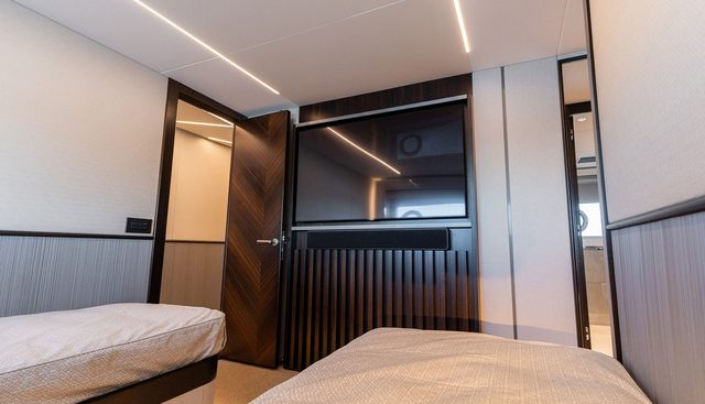 9362590 yacht for sale 52