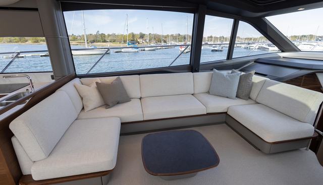 S65529 yacht for sale 17