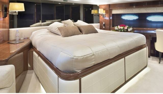 MIRA yacht for sale 13