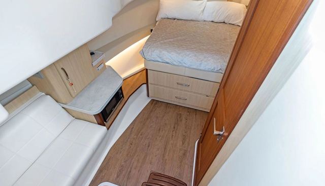 Blue Eyes yacht for sale 37