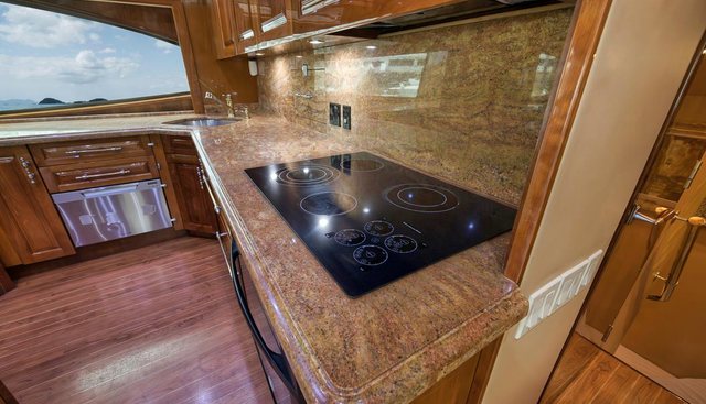 noname yacht for sale 33