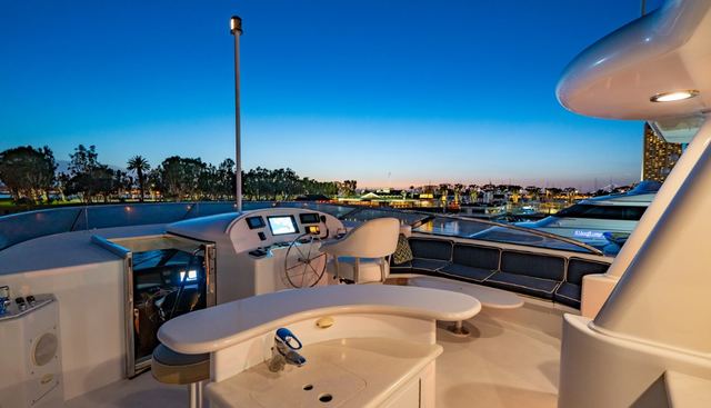 Snowbored yacht for sale 30