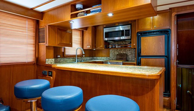 HOMES yacht for sale 37