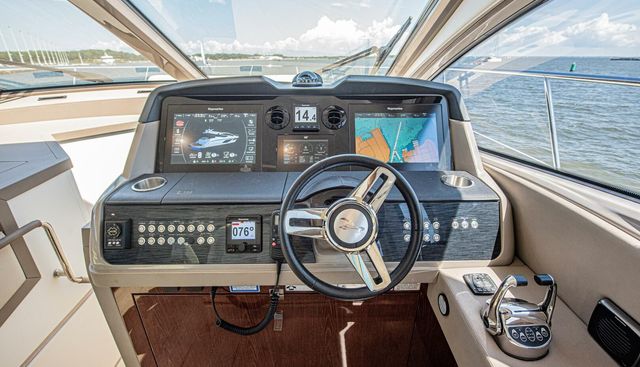 Bob 'N Around yacht for sale 43