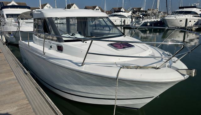 Syntagma yacht for sale 2