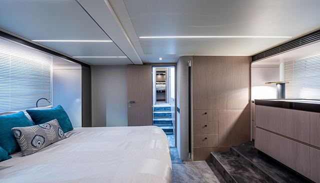 LIQUID ASSET yacht for sale 27