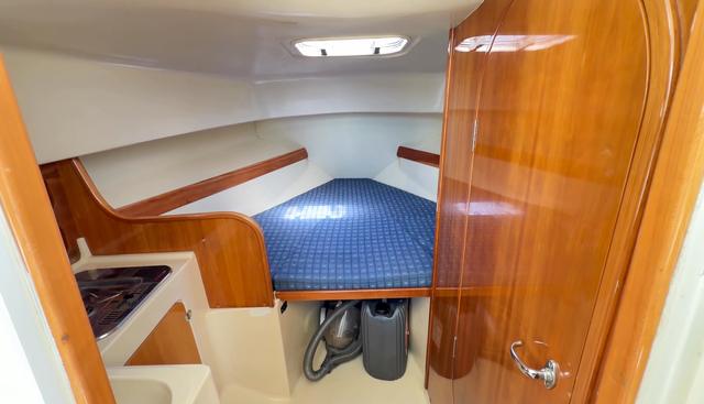 Maid of Erin yacht for sale 30