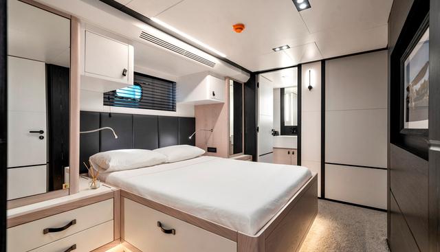 ICE yacht for sale 32