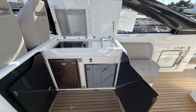 noname yacht for sale 9