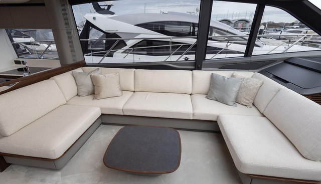 S65524 yacht for sale 69
