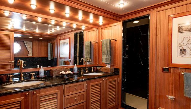 BLEU DE NIMES yacht for sale 25
