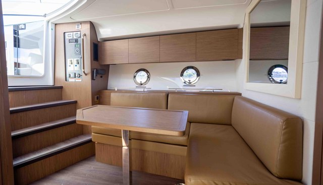 Ocean Eyes yacht for sale 15
