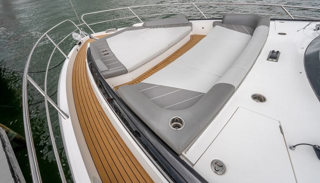 STEALTH yacht for sale 29