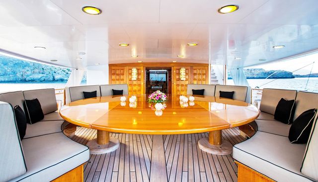 Esmeralda yacht for sale 14