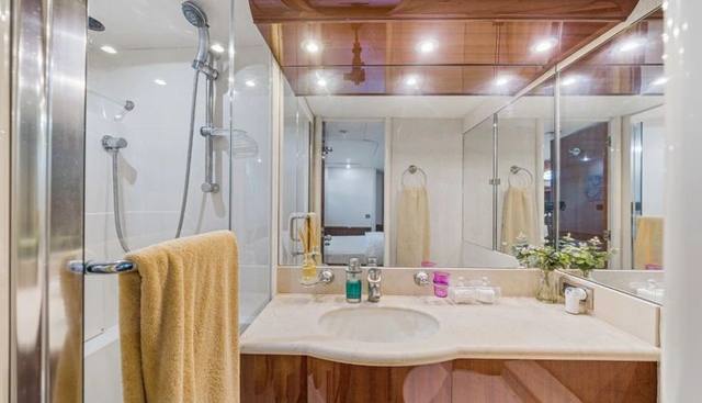 Aphrodite yacht for sale 27