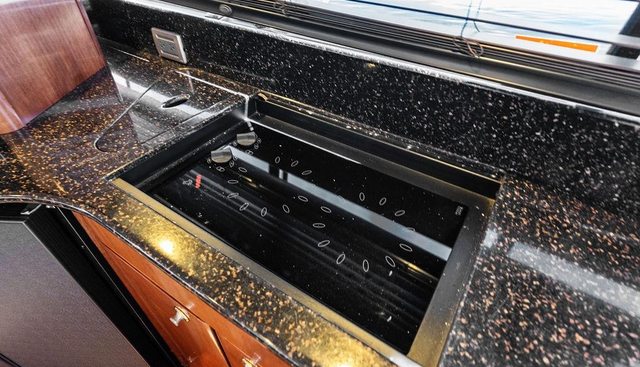 noname yacht for sale 34