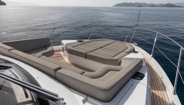 M3G yacht for sale 13