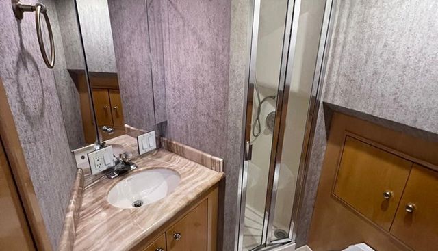 KRISTIN LEE yacht for sale 25