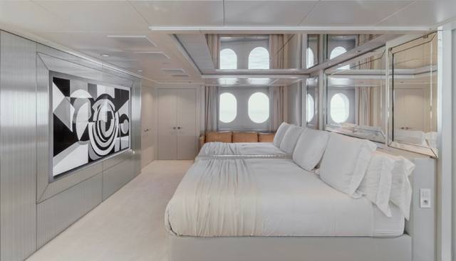 IDOL yacht for sale 13