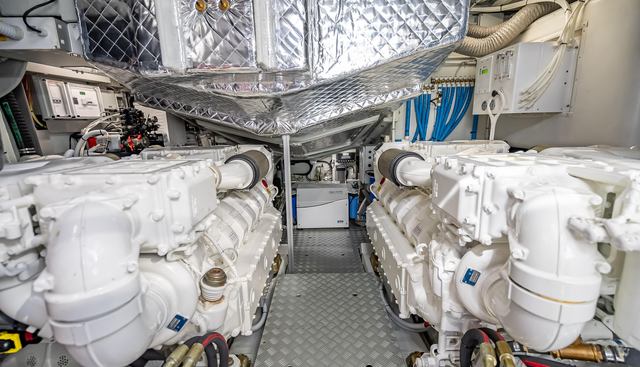 CLUB T yacht for sale 83