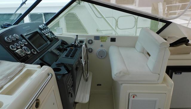 Mad Hatter yacht for sale 27