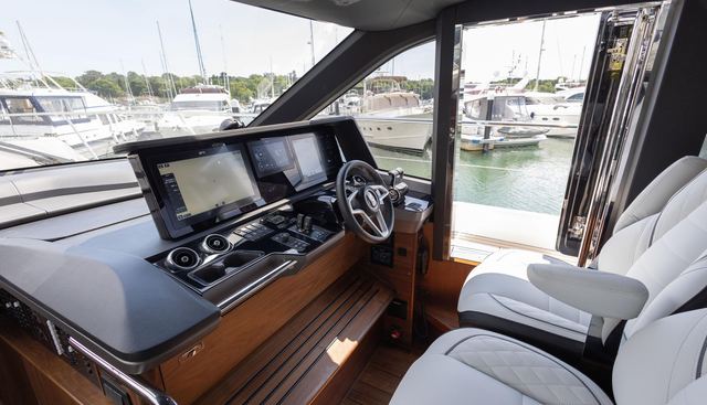 S65532 yacht for sale 22