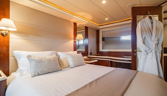 VIKING III yacht for sale 7