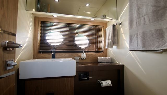 TELLUR yacht for sale 19