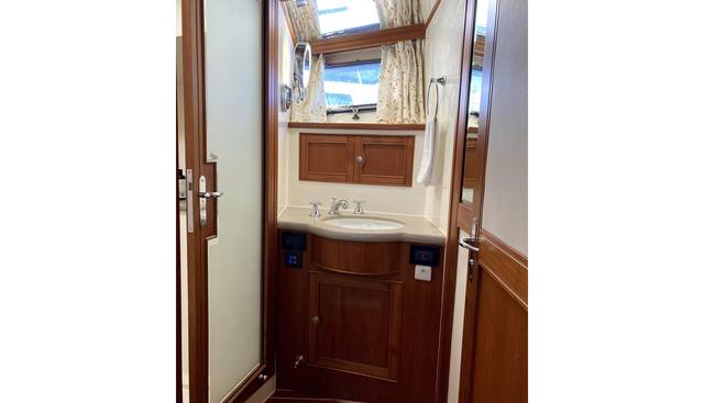 Grace yacht for sale 35