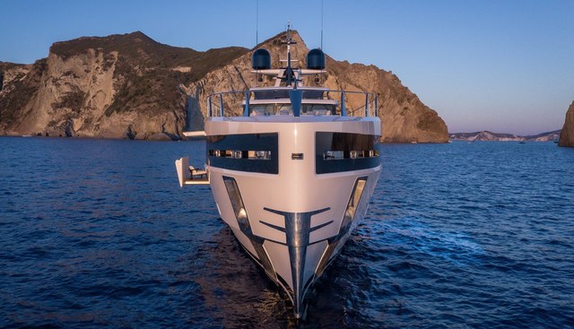 CLUB M yacht for sale 33