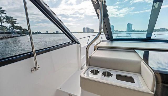 Treehouse yacht for sale 30