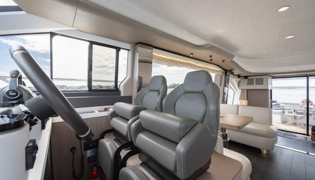 DOLCE VITA yacht for sale 37