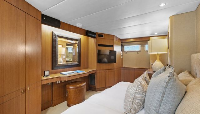 Adventurer yacht for sale 34