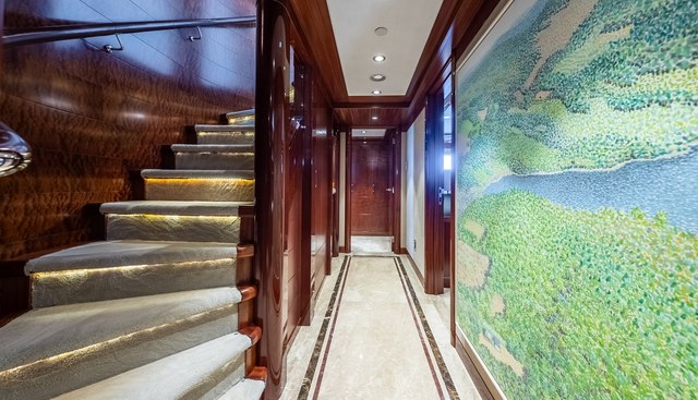 VALINOR yacht for sale 28
