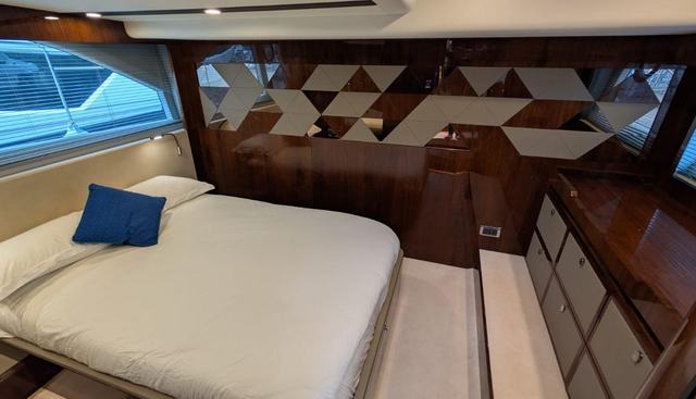 Tender Garage & Hi/Lo Swimplatform yacht for sale 55