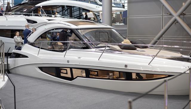 335HTS-044 yacht for sale 7