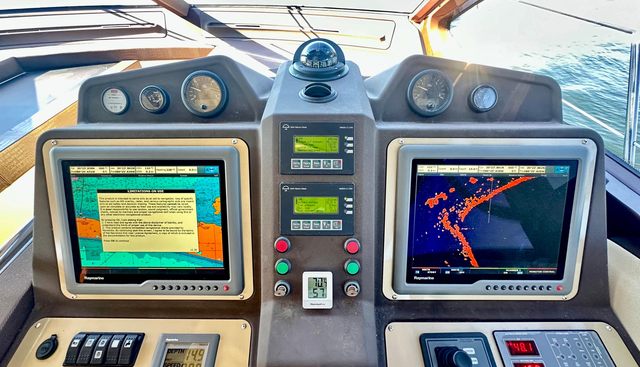 noname yacht for sale 33