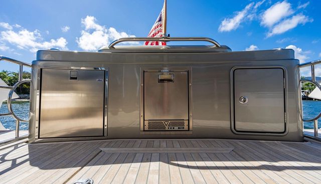 EL MAR V yacht for sale 17