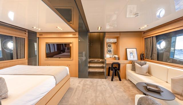 SILVER BREEZE yacht for sale 8