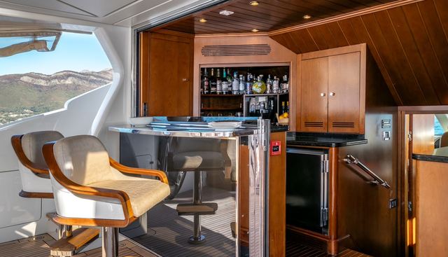 ARTEMIS yacht for sale 38