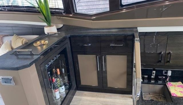 7th Heaven yacht for sale 28