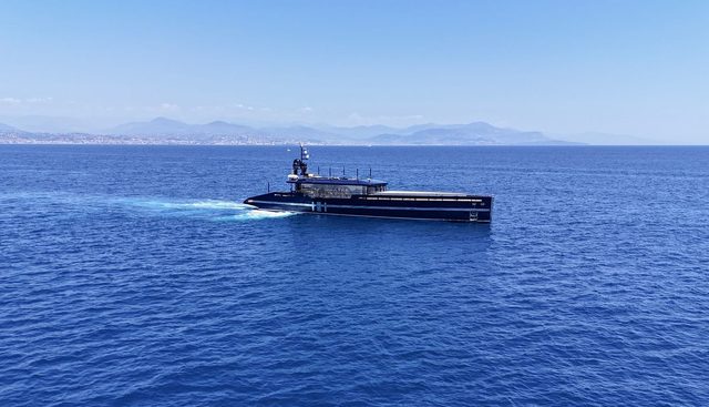 Blade II yacht for sale 39