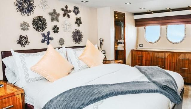 noname yacht for sale 33