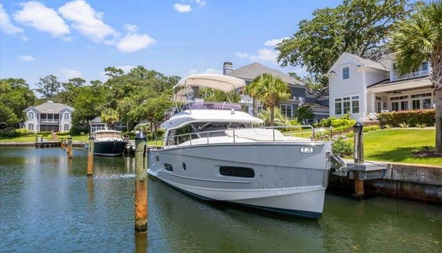 Tangerine Moon yacht for sale 2