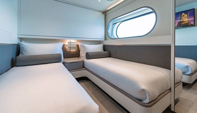 ARIA yacht for sale 27