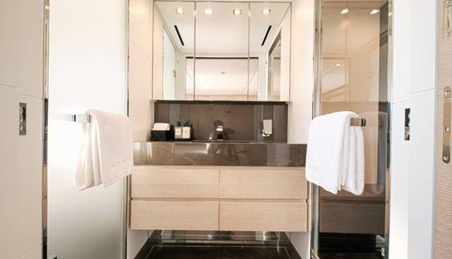 Naya 7 yacht for sale 25
